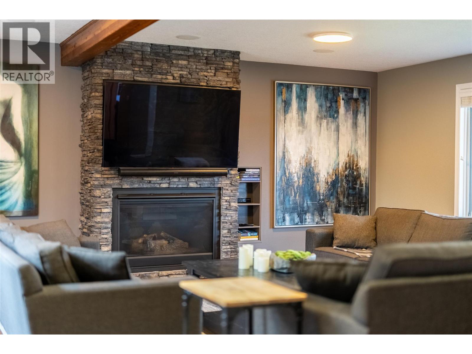 1915 GLEN GARY DRIVE - 33