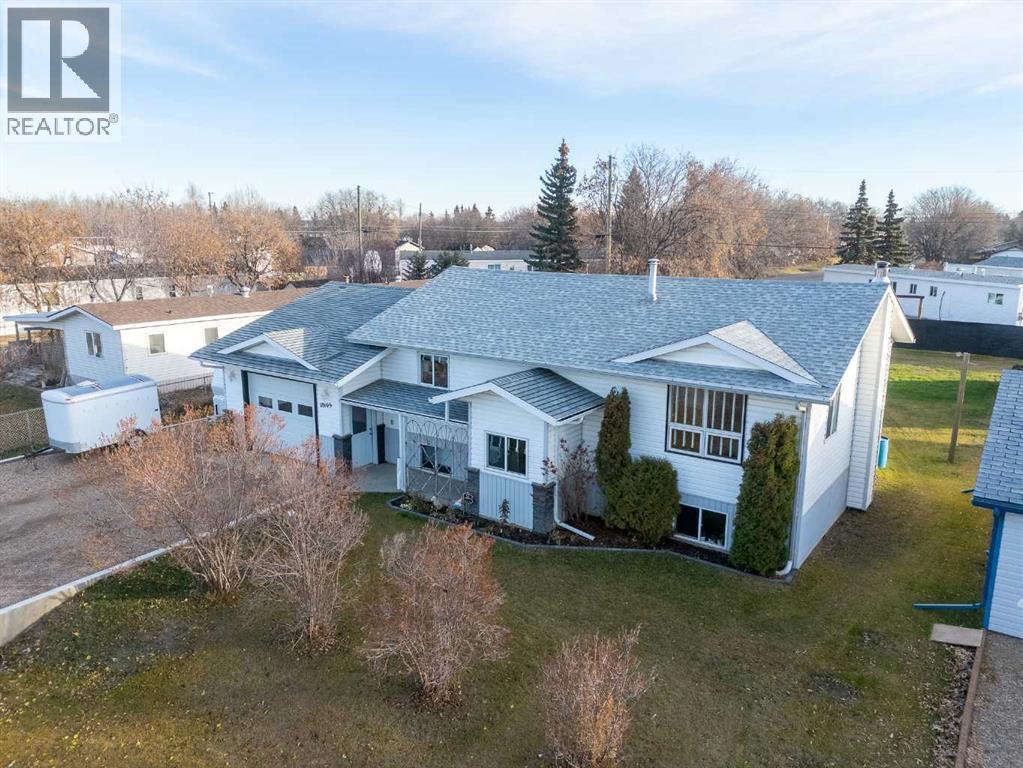 10109 107 Street - Photo 2 of 35, La Crete, Alberta