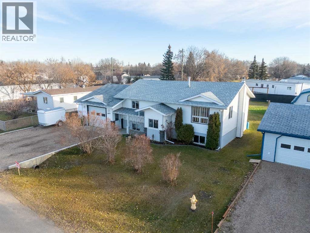 10109 107 Street - Photo 3 of 35, La Crete, Alberta