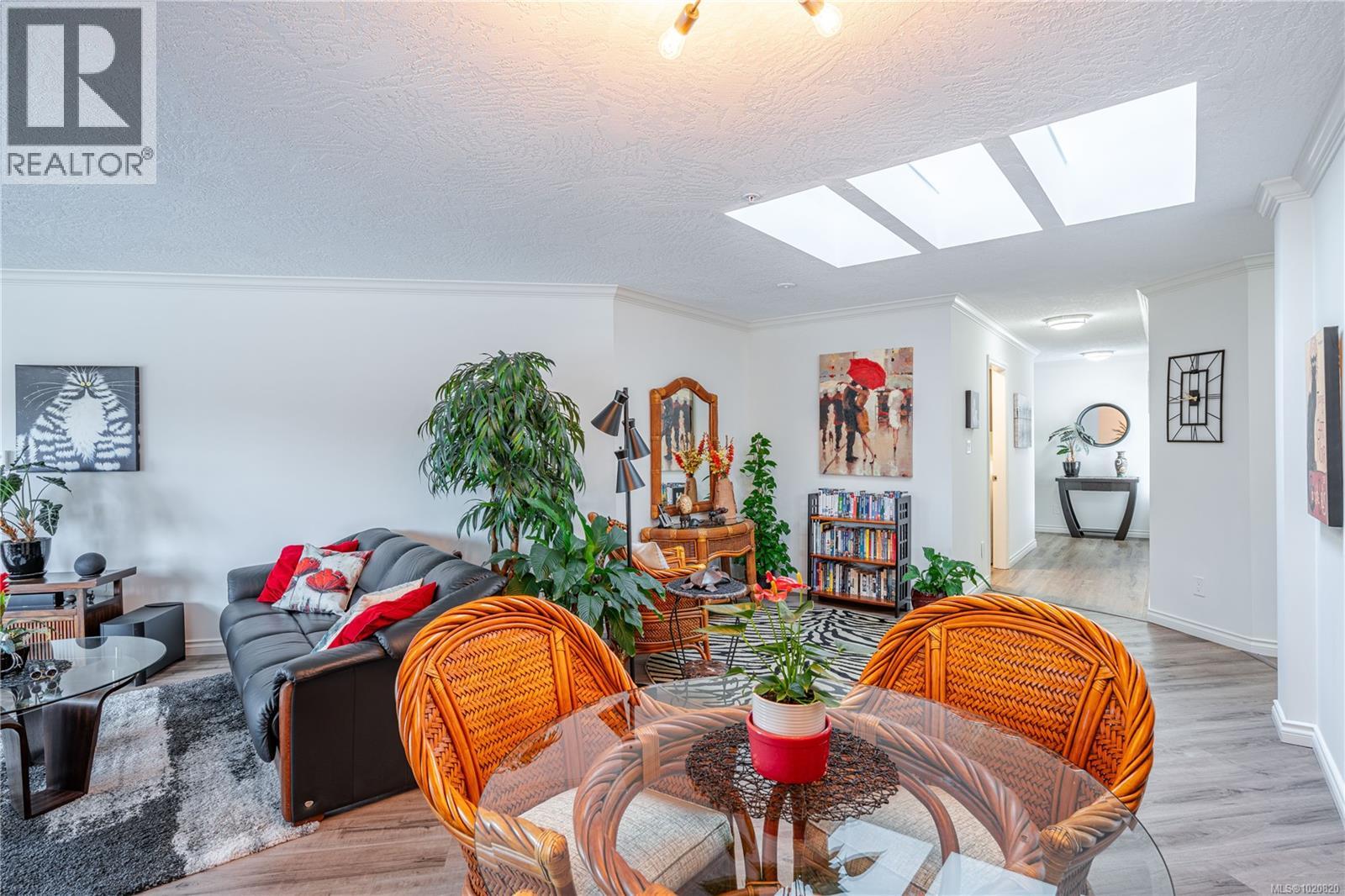 306 1 Buddy Rd, View Royal