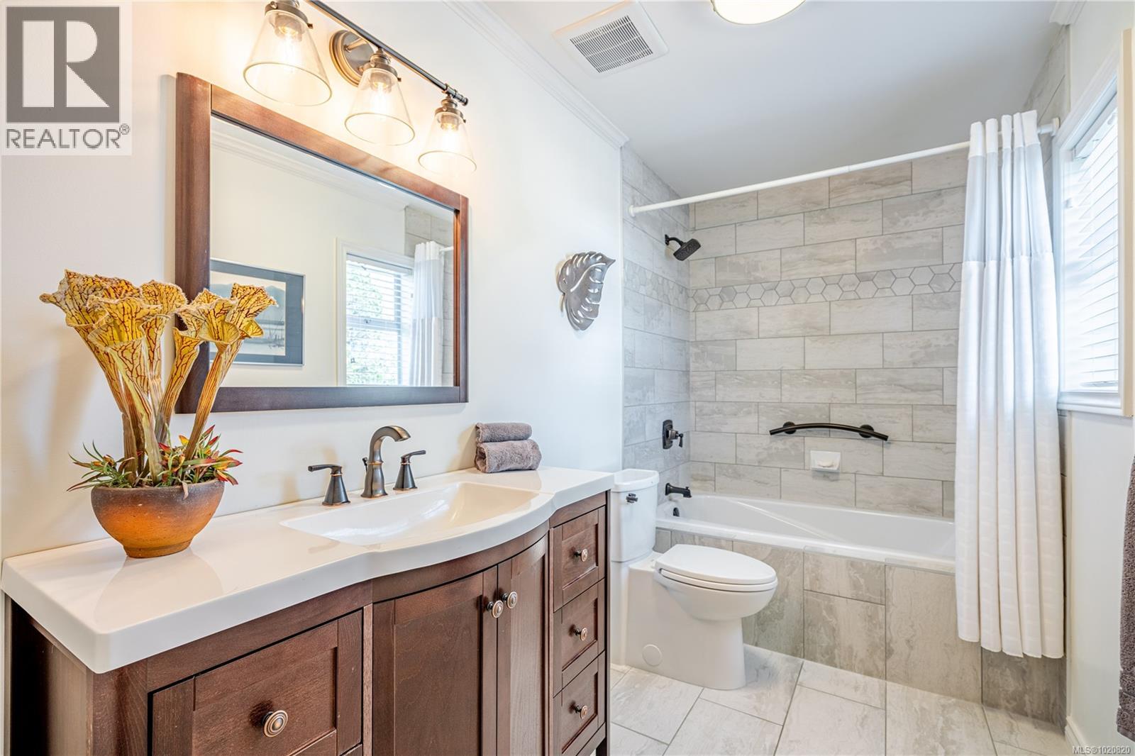 306 1 Buddy Rd, View Royal