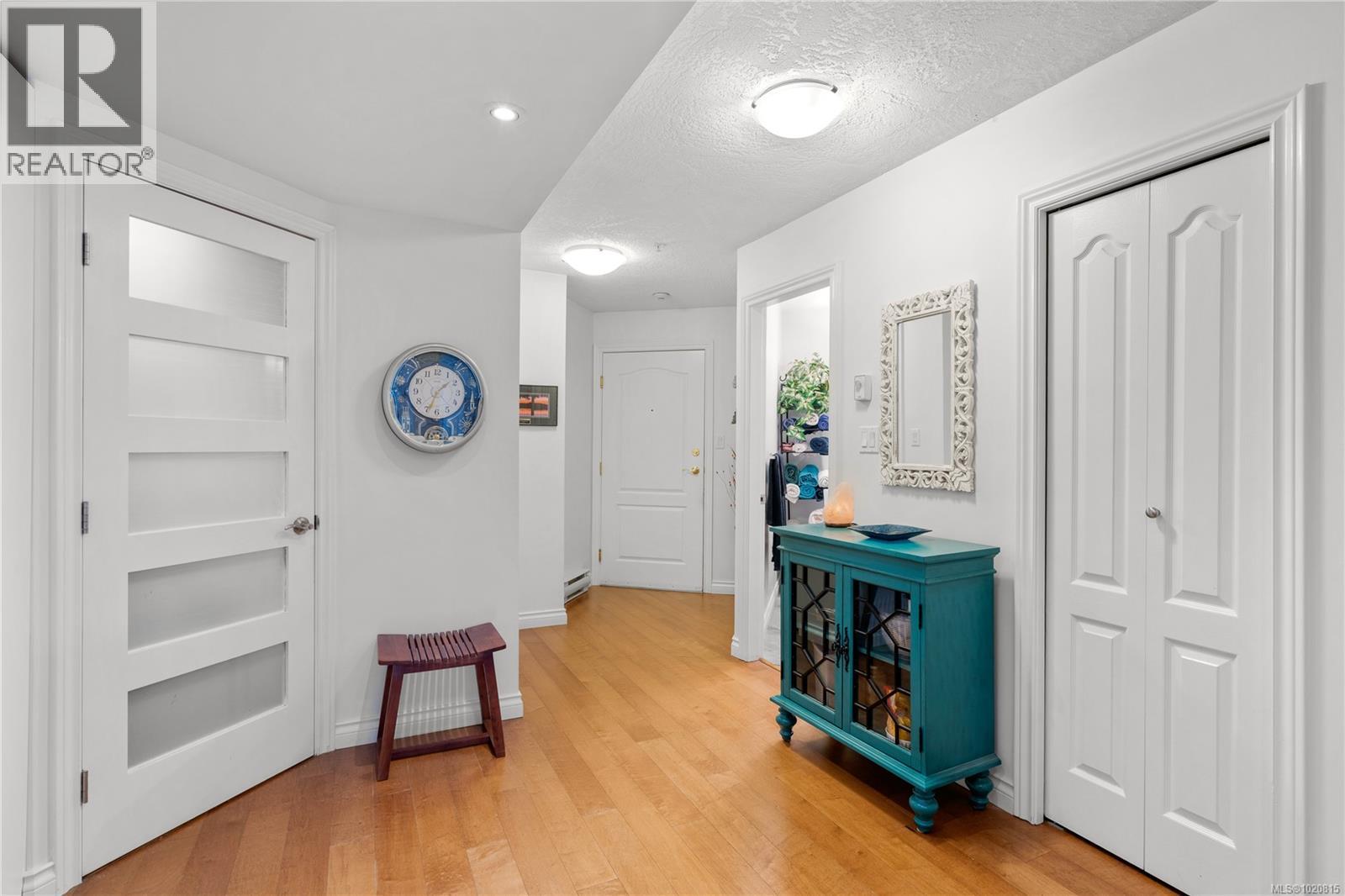 304 1 Buddy Rd, View Royal