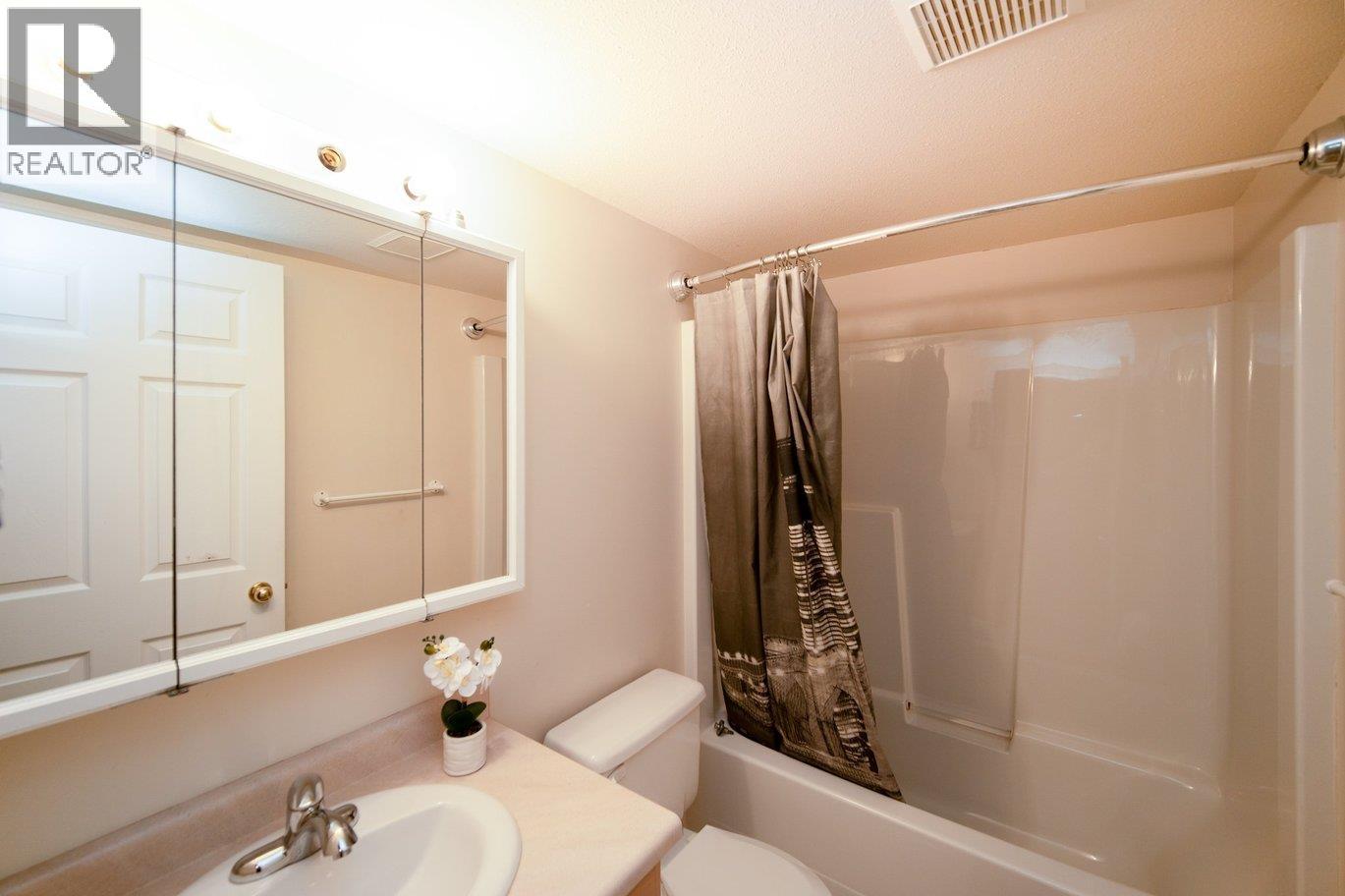 2401 12th Street N Street N Unit# 20, Cranbrook