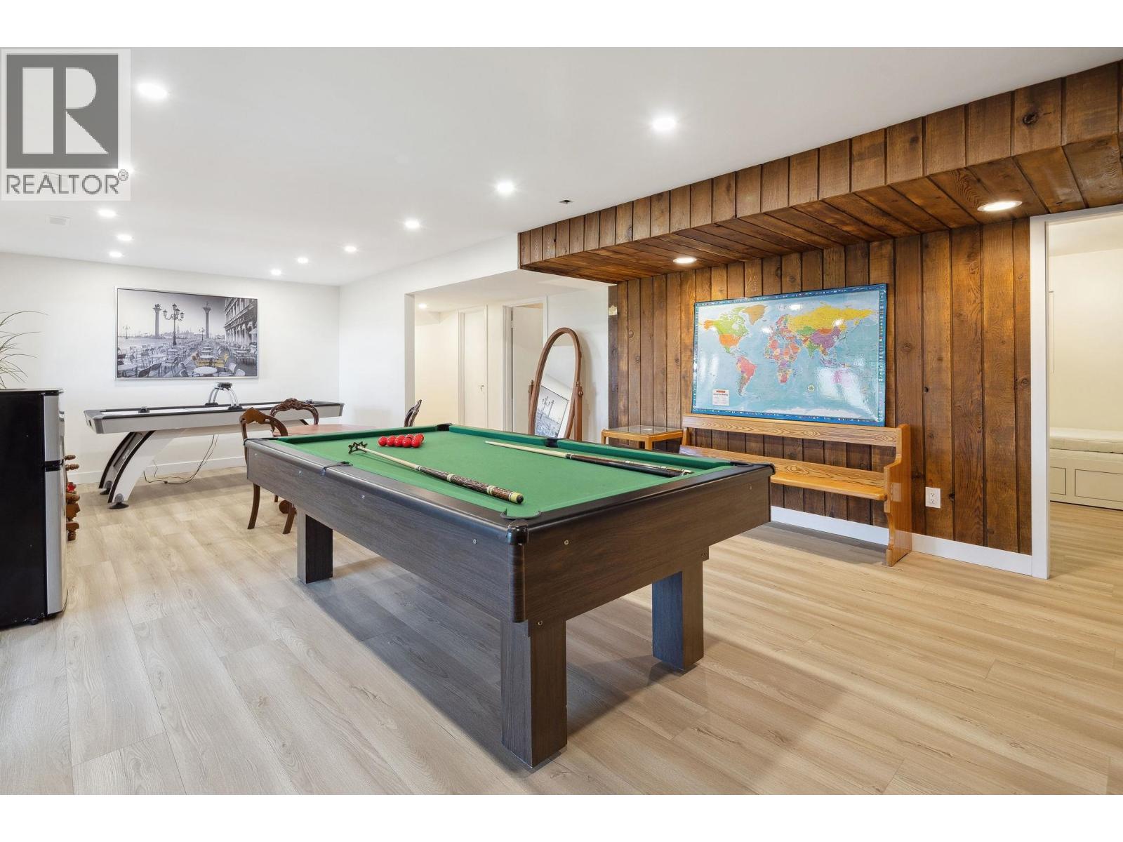 330 BAYVIEW ROAD, Lions Bay