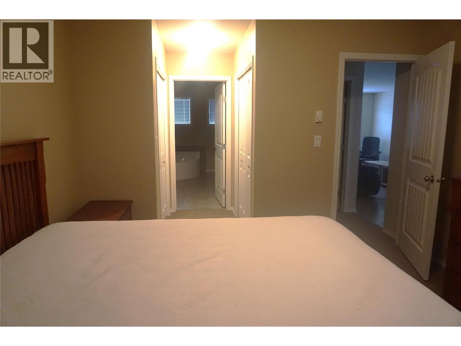 8895 Doherty Street, Canal Flats