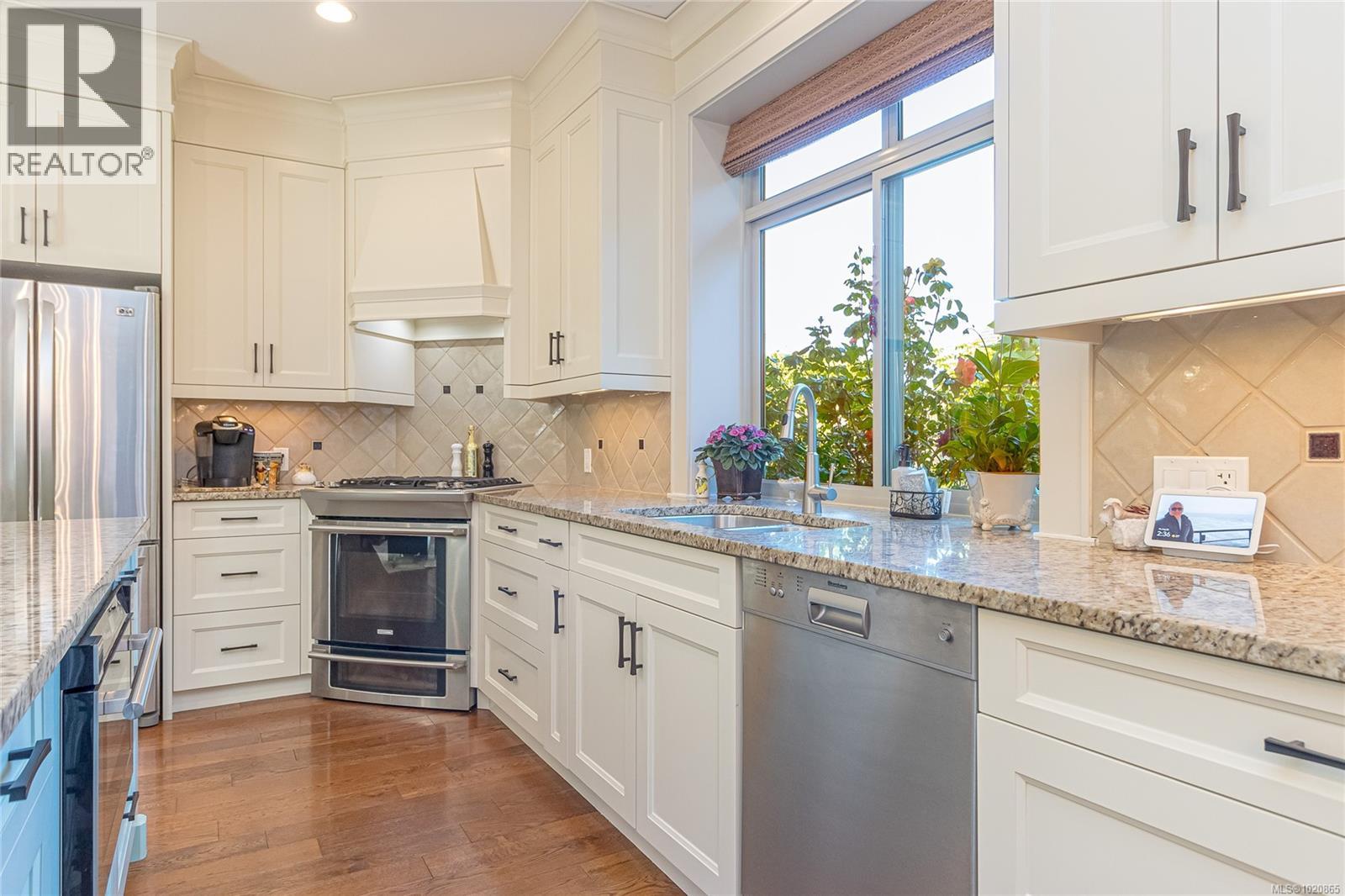 3888 Creekside Dr, Bowser