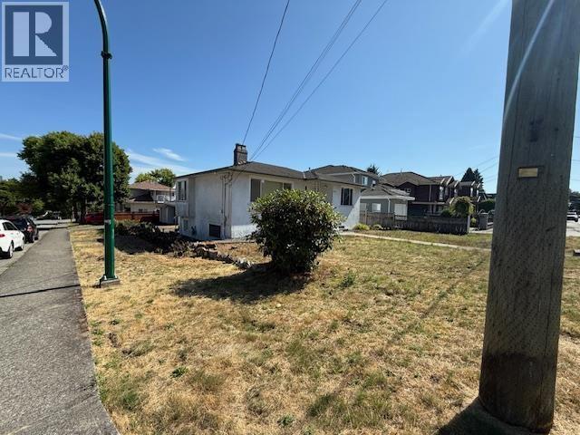 7790 15TH AVENUE, Burnaby