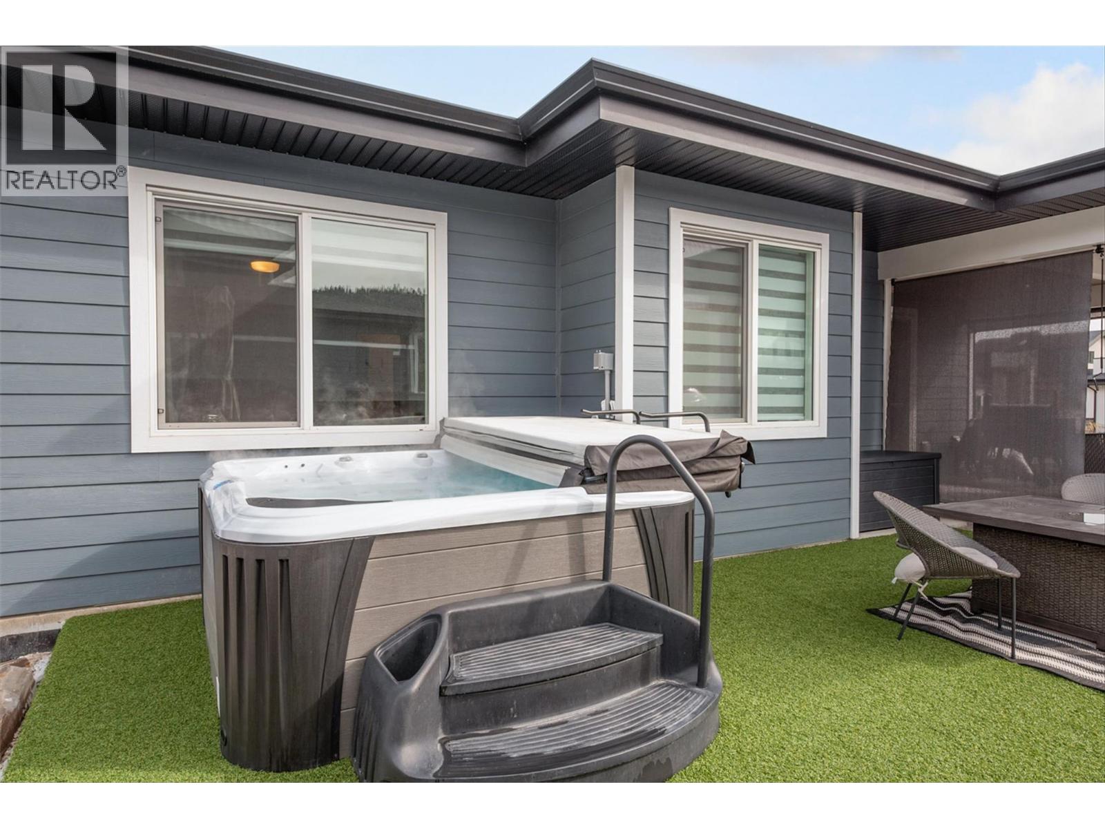  1235 Ponds Avenue, Kelowna