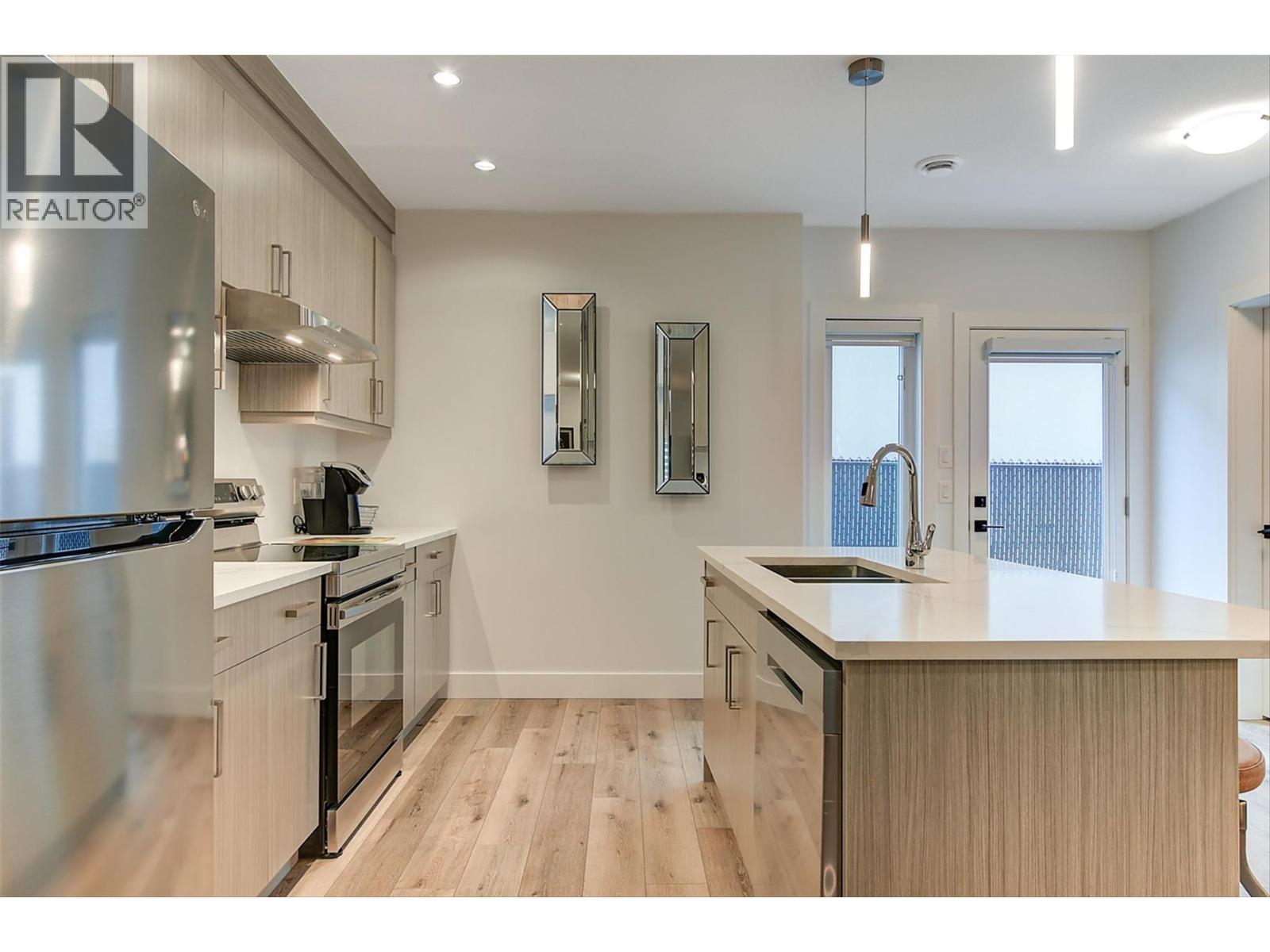  1235 Ponds Avenue, Kelowna