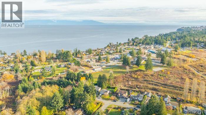 7330 Millard Dr, Lantzville