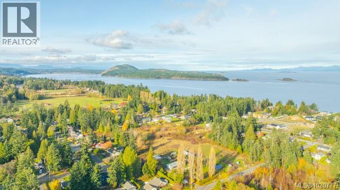 7330 Millard Dr, Lantzville