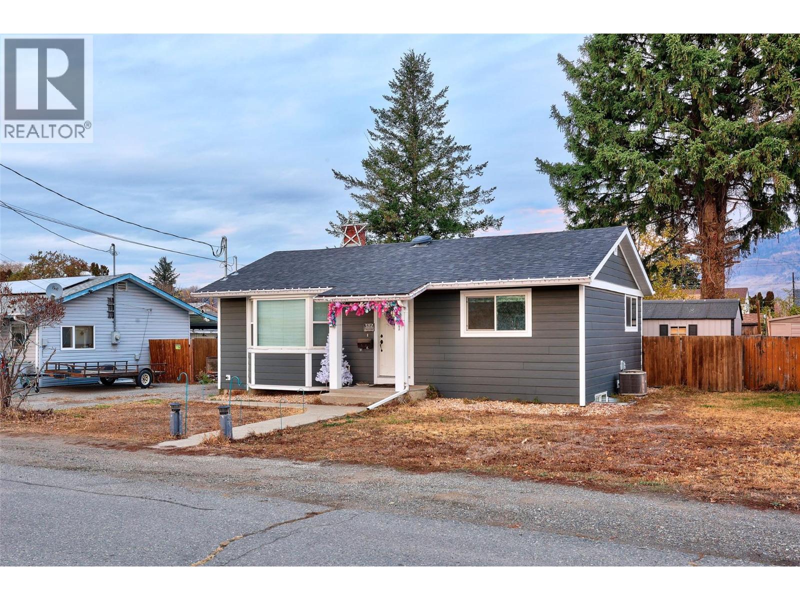 221 FAIRVIEW Avenue, Kamloops