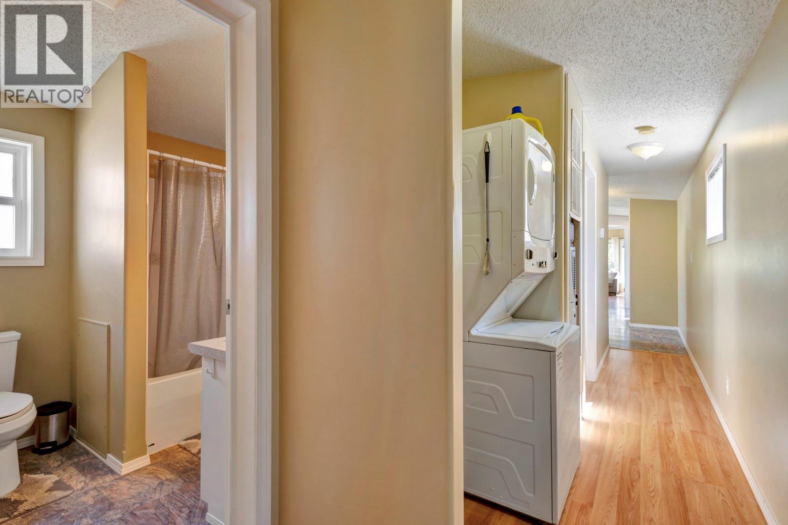 53 9510 Hwy 97 N Highway, Vernon