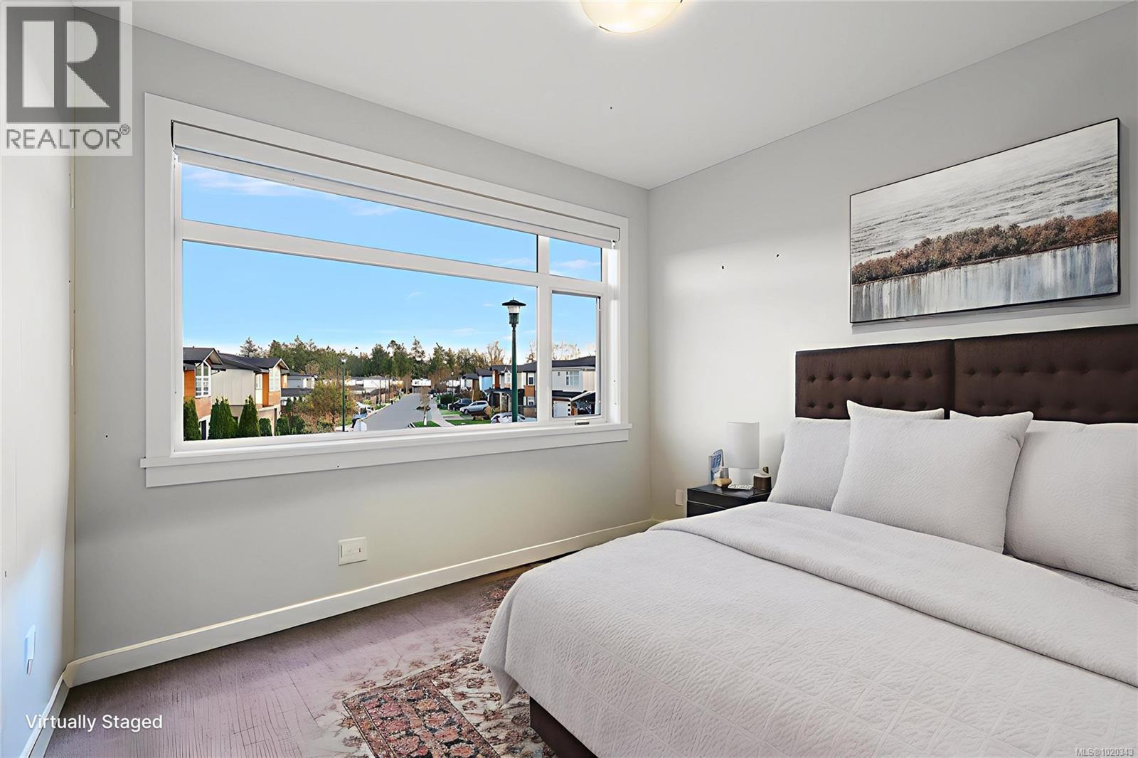 9286 Rideau Ave, North Saanich