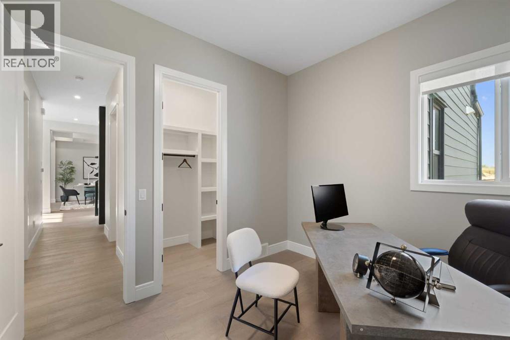 33 Heritage Park, Cochrane