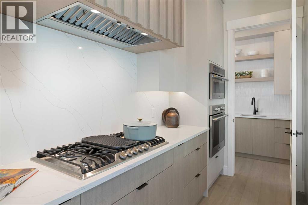 33 Heritage Park, Cochrane