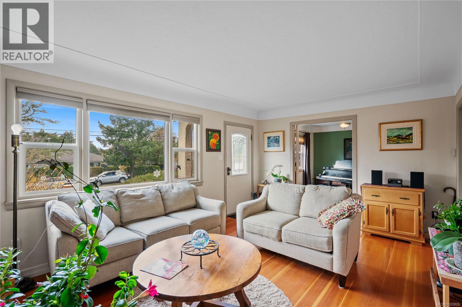 4029 Carey Rd, Saanich