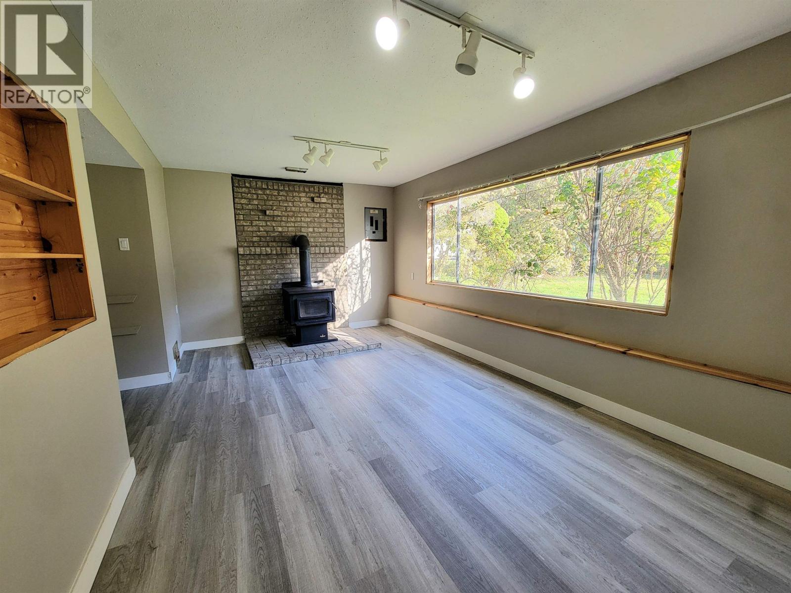 38295 CHESTNUT AVENUE, Squamish