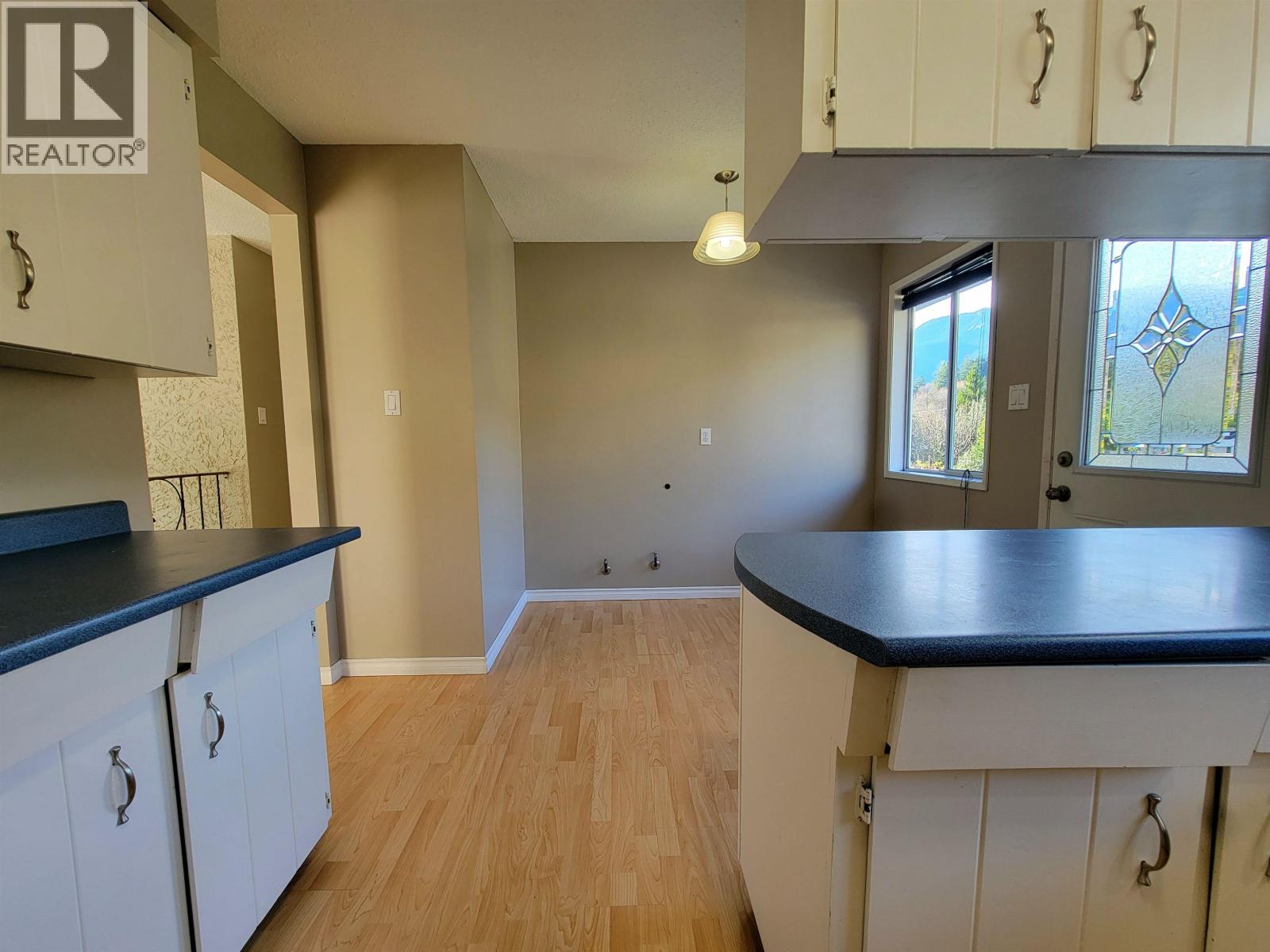 38295 CHESTNUT AVENUE, Squamish