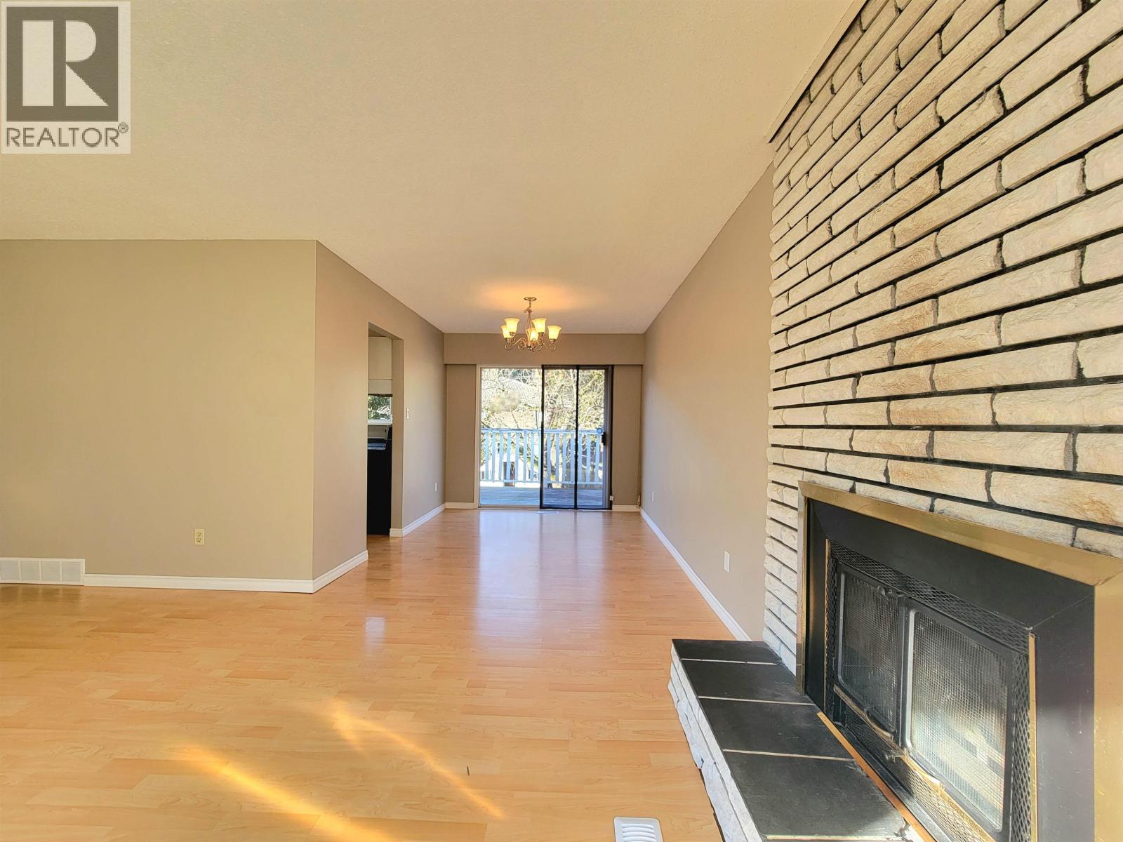 38295 CHESTNUT AVENUE, Squamish