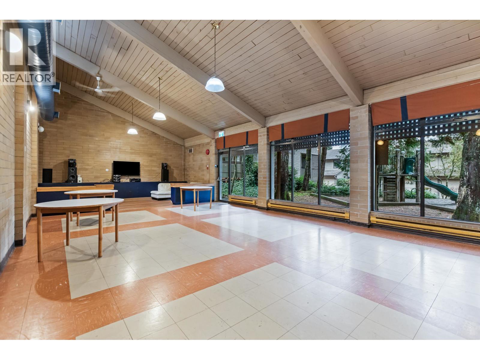 5857 MAYVIEW CIRCLE, Burnaby