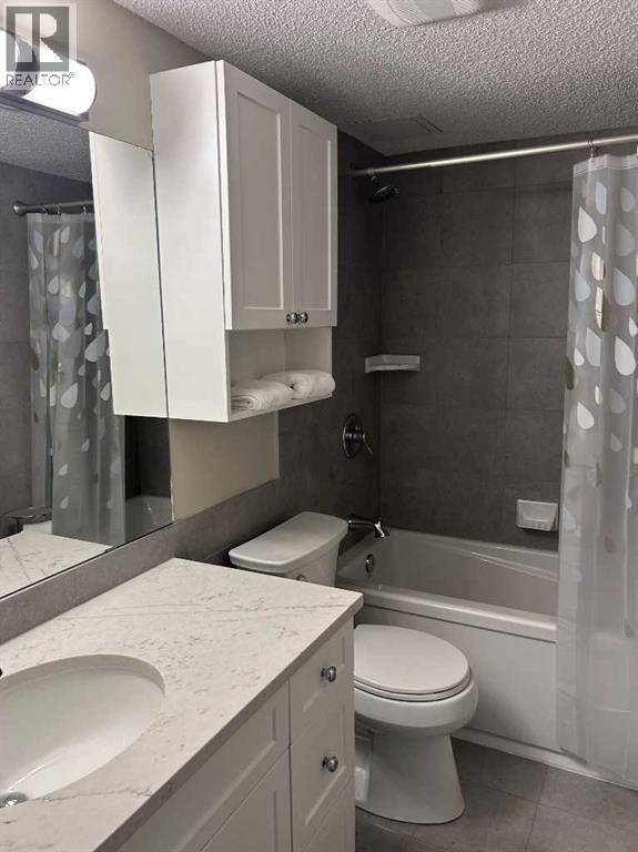 Single Family House for Sale in    Avenue SW Windsor Park Calgary 