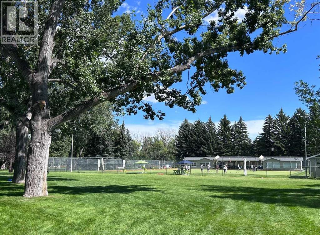 Single Family House for Sale in    Avenue SW Windsor Park Calgary 