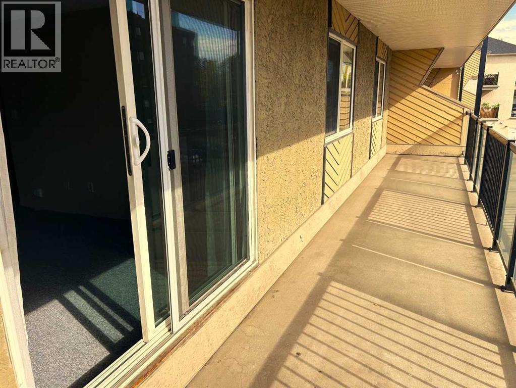 Step Out to Massive Full  Width Deck - Relax, Entertain & Soak Up the Sun