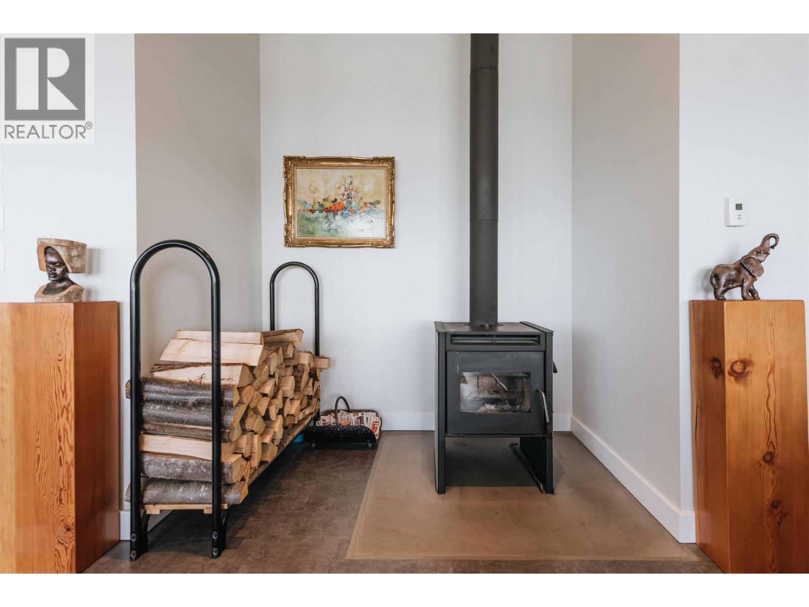 2247 PIXTON ROAD, Roberts Creek