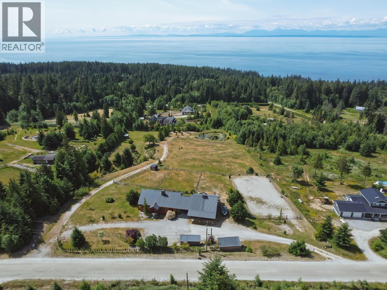 2247 PIXTON ROAD, Roberts Creek