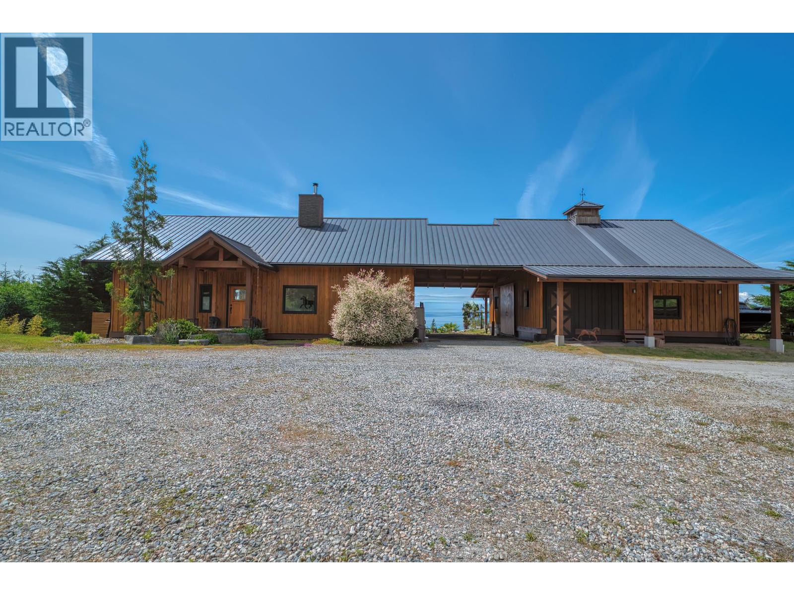 2247 PIXTON ROAD, Roberts Creek