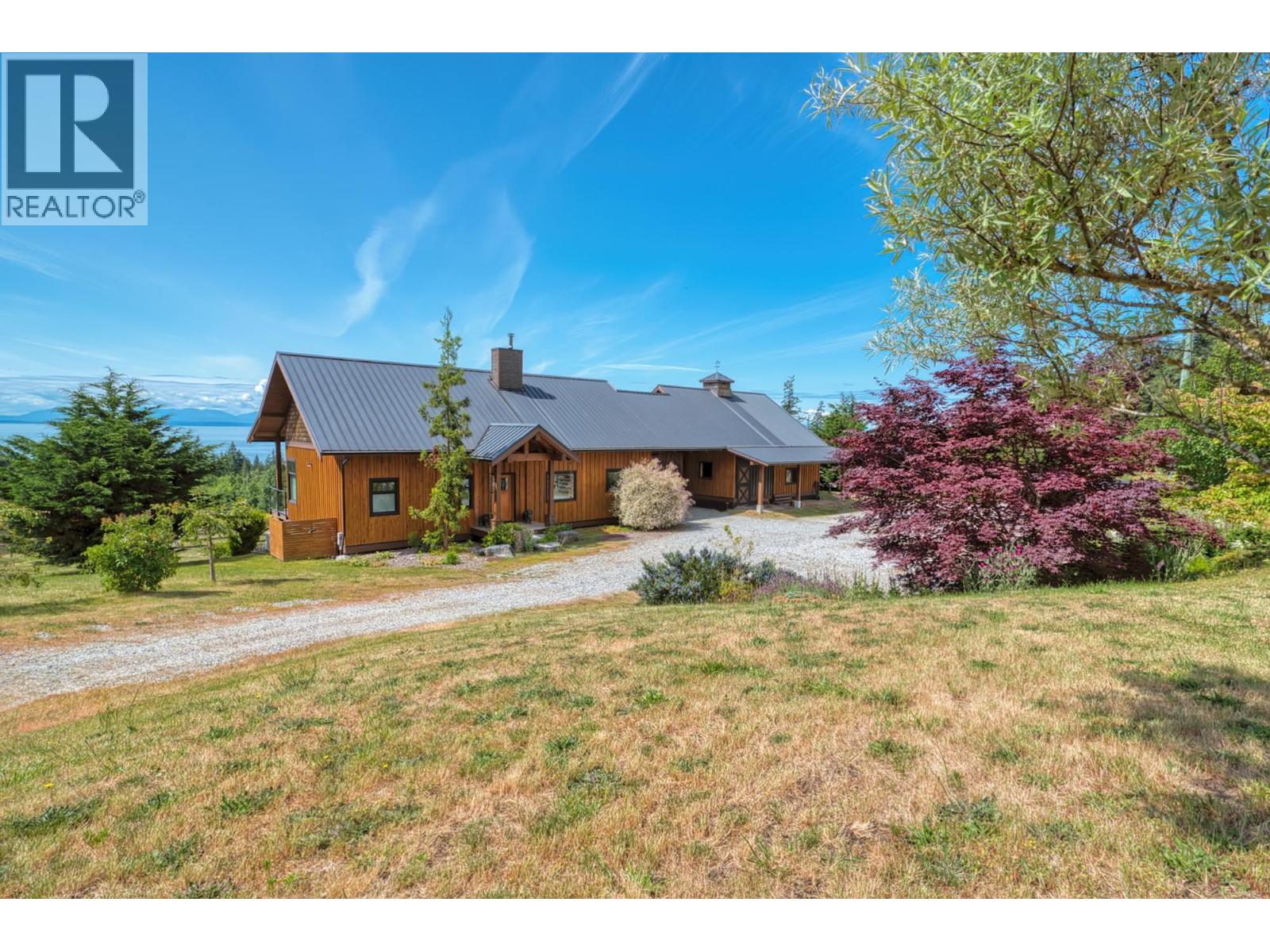 2247 PIXTON ROAD, Roberts Creek