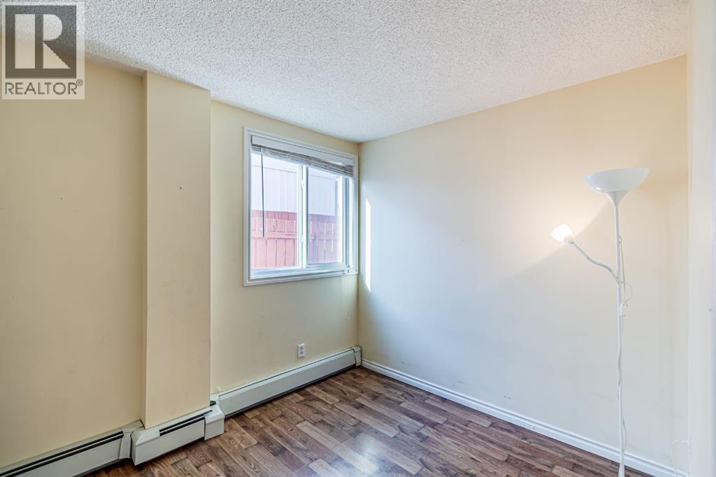 Single Family House for Sale in   Centre Street NW Huntington Hills Calgary 