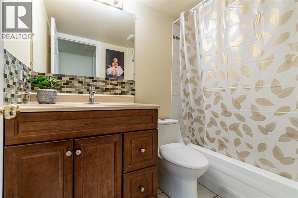 Single Family House for Sale in   Centre Street NW Huntington Hills Calgary 