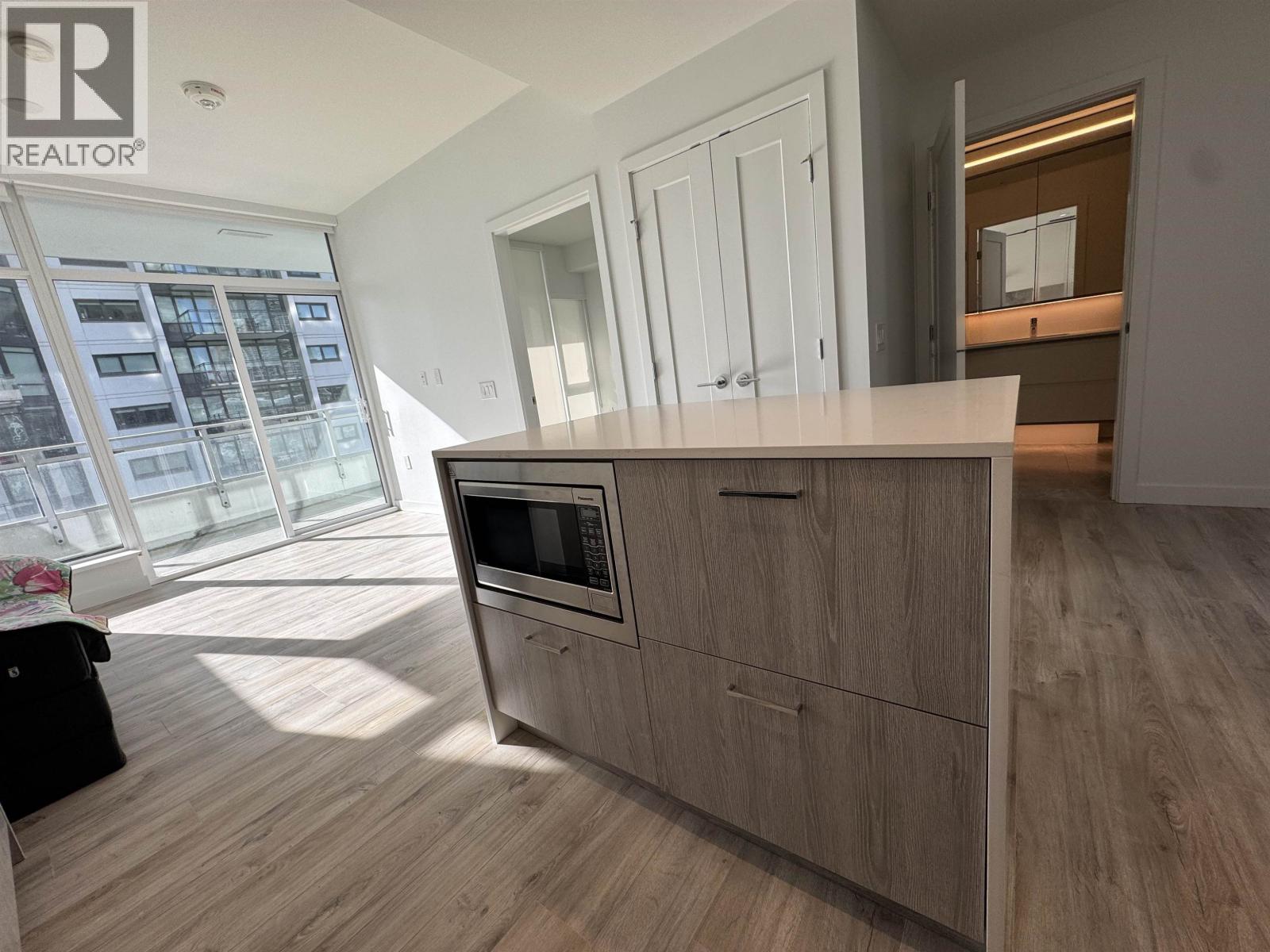 802 2288 ALPHA AVENUE, Burnaby