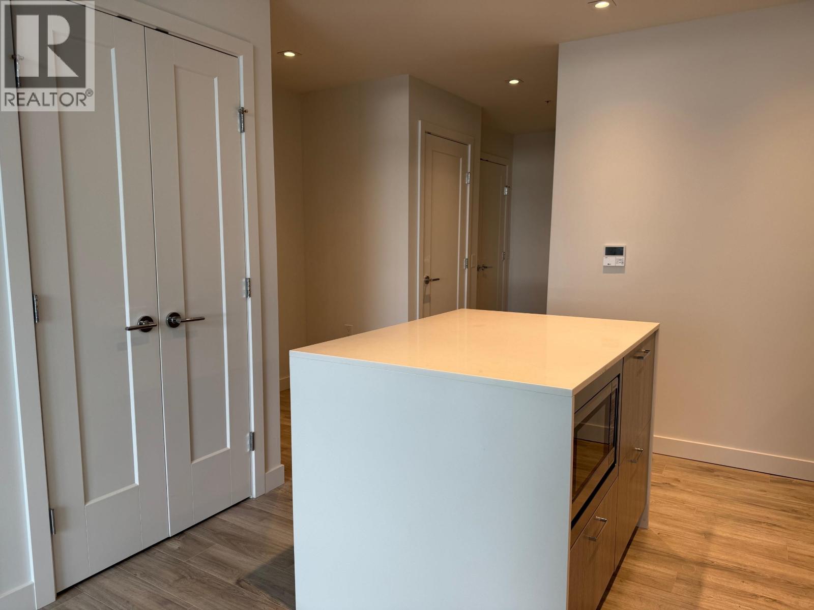 802 2288 ALPHA AVENUE, Burnaby