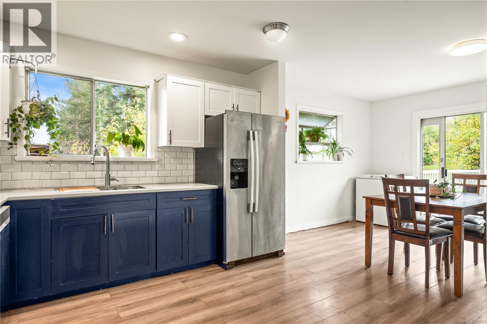 6972 Leland Rd, Lantzville