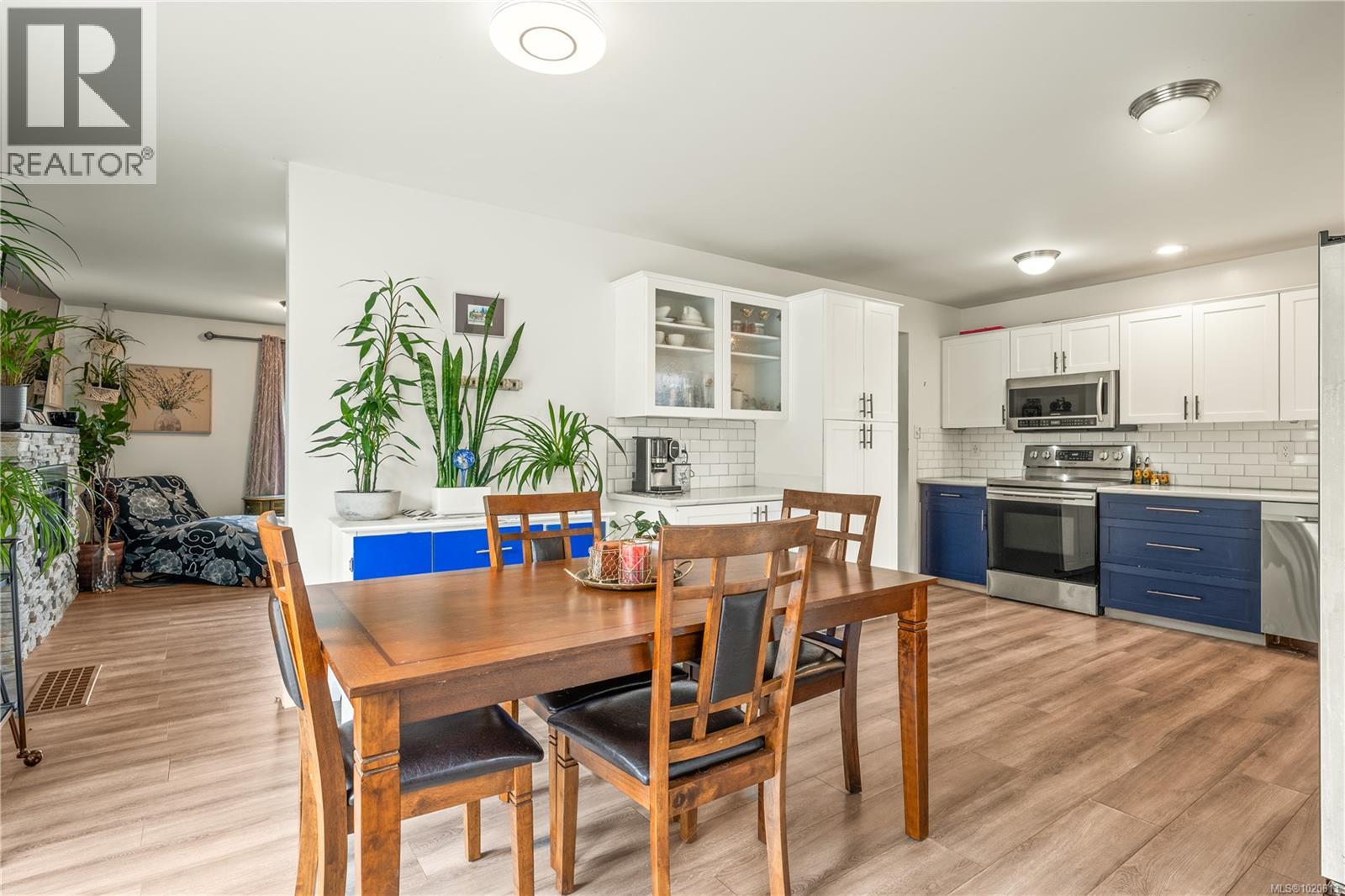 6972 Leland Rd, Lantzville