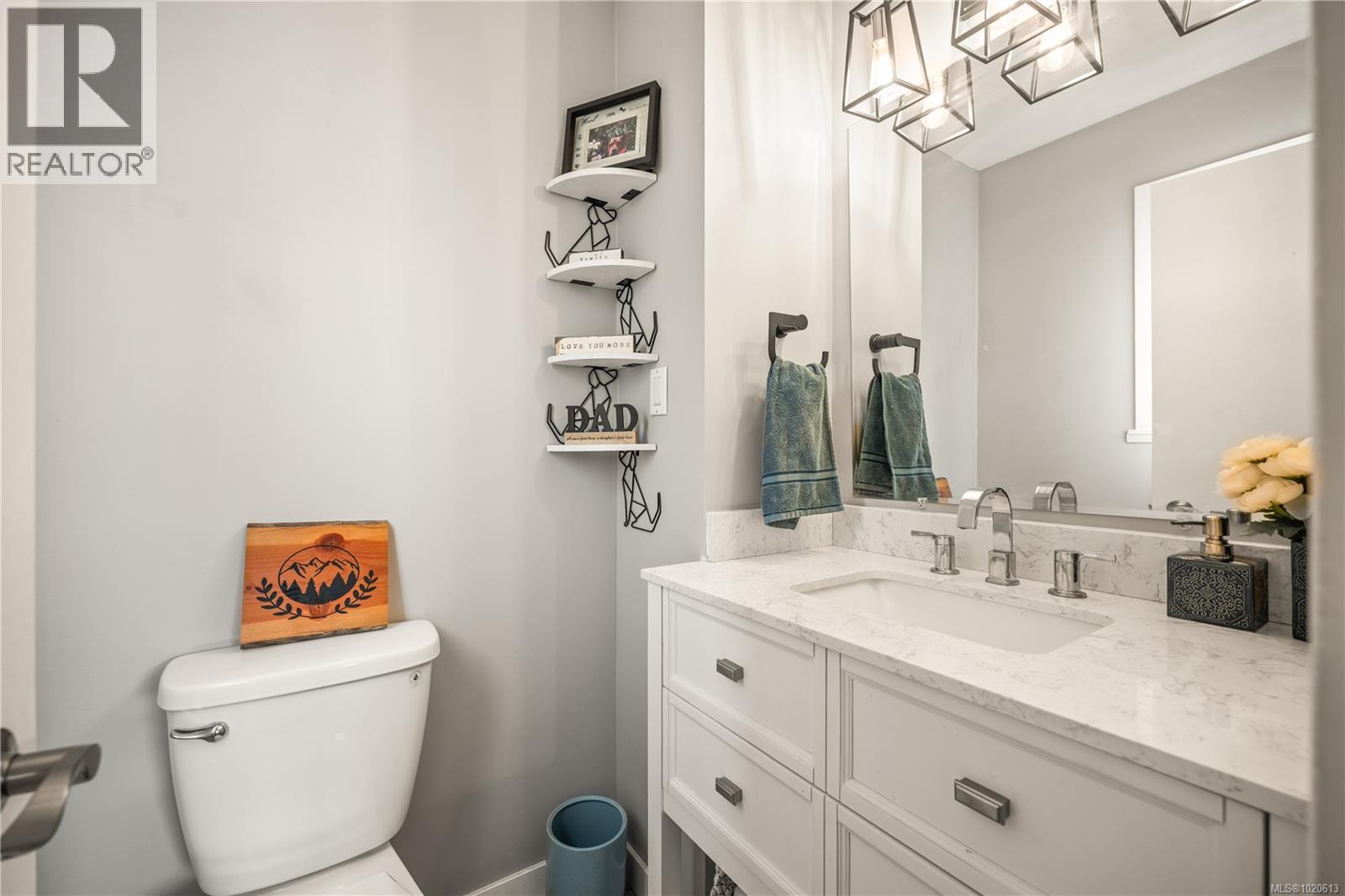 6972 Leland Rd, Lantzville