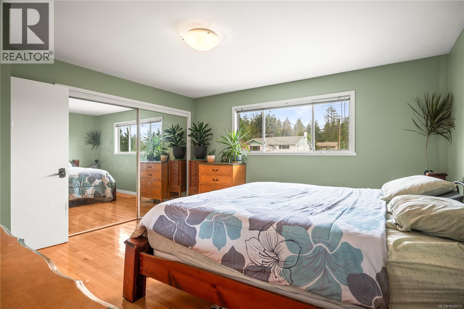 6972 Leland Rd, Lantzville