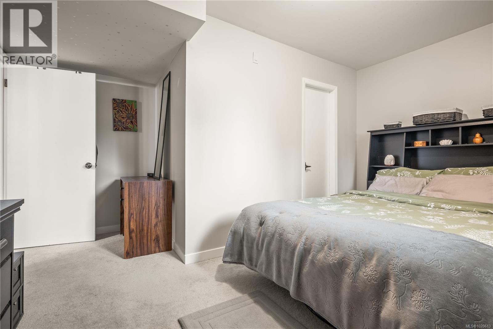 6972 Leland Rd, Lantzville