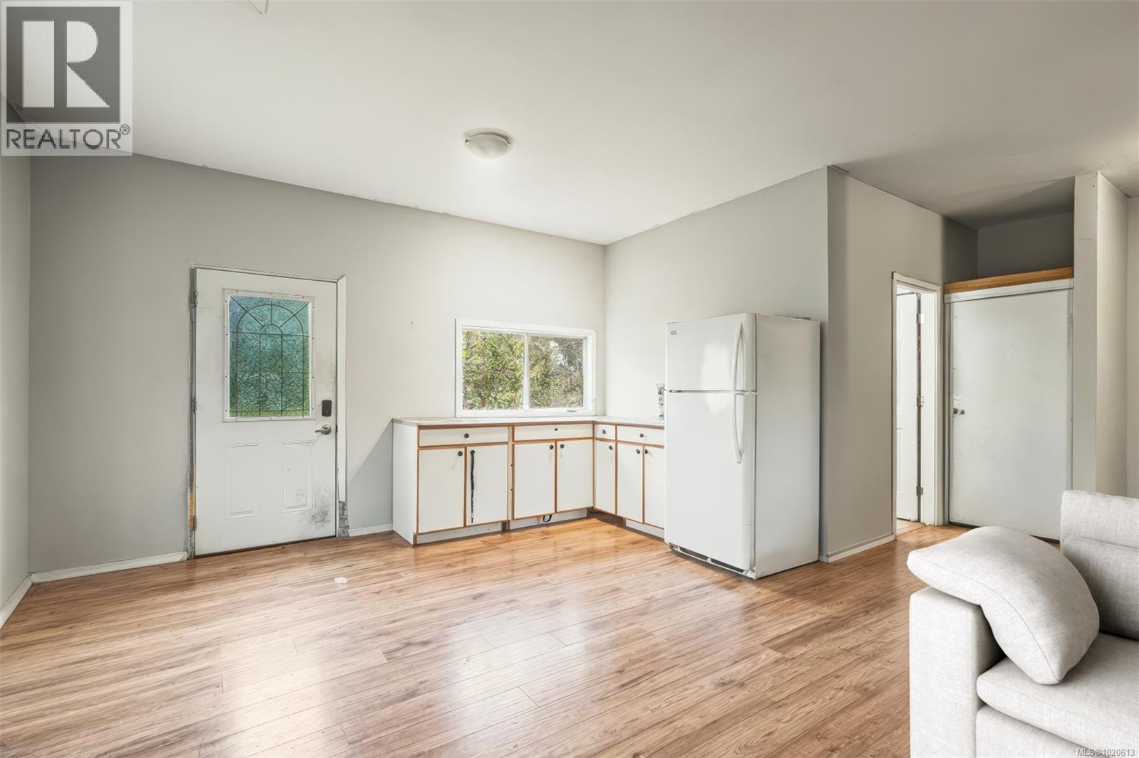 6972 Leland Rd, Lantzville