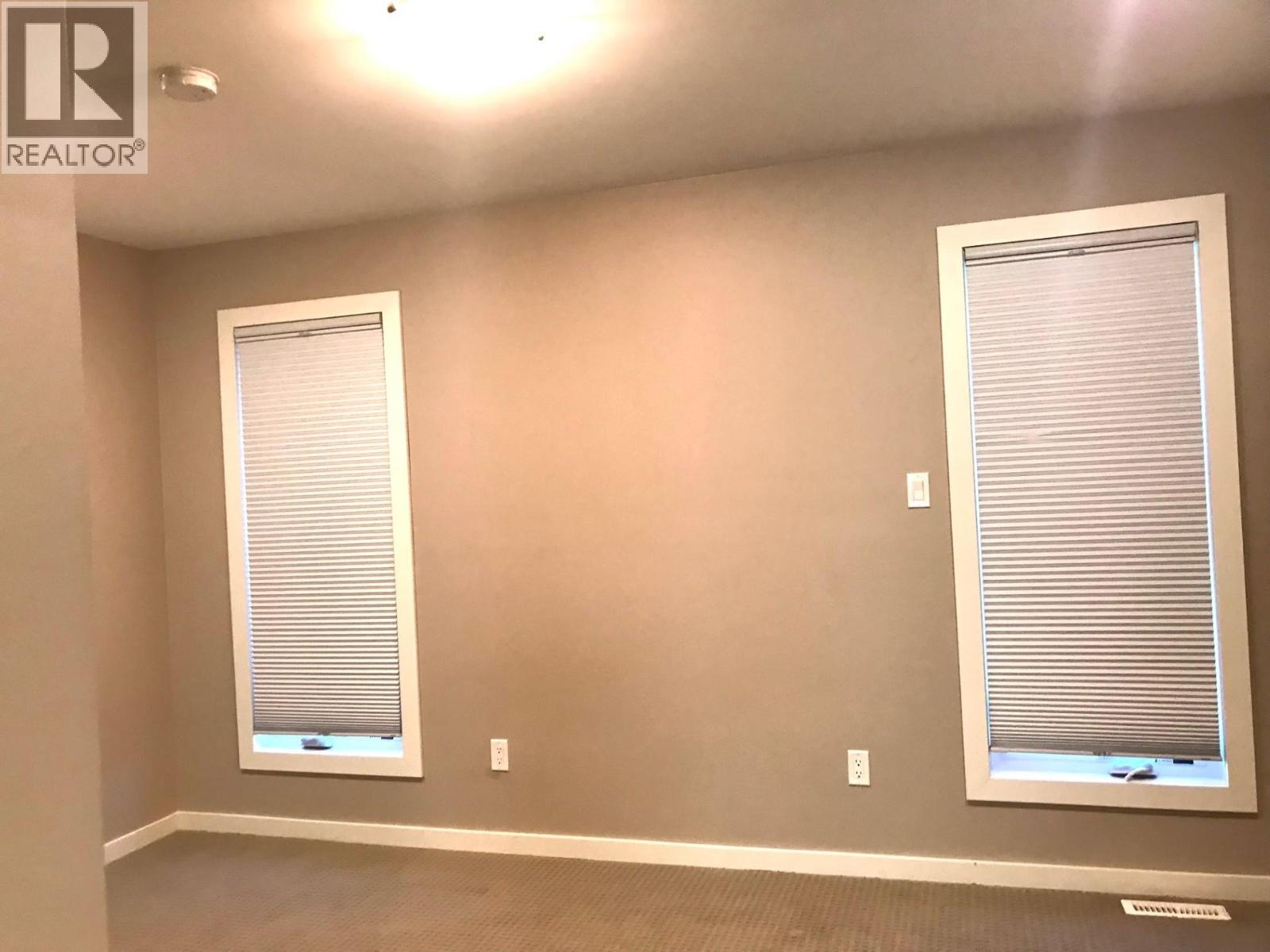 5407 W 54 AVENUE, Fort Nelson