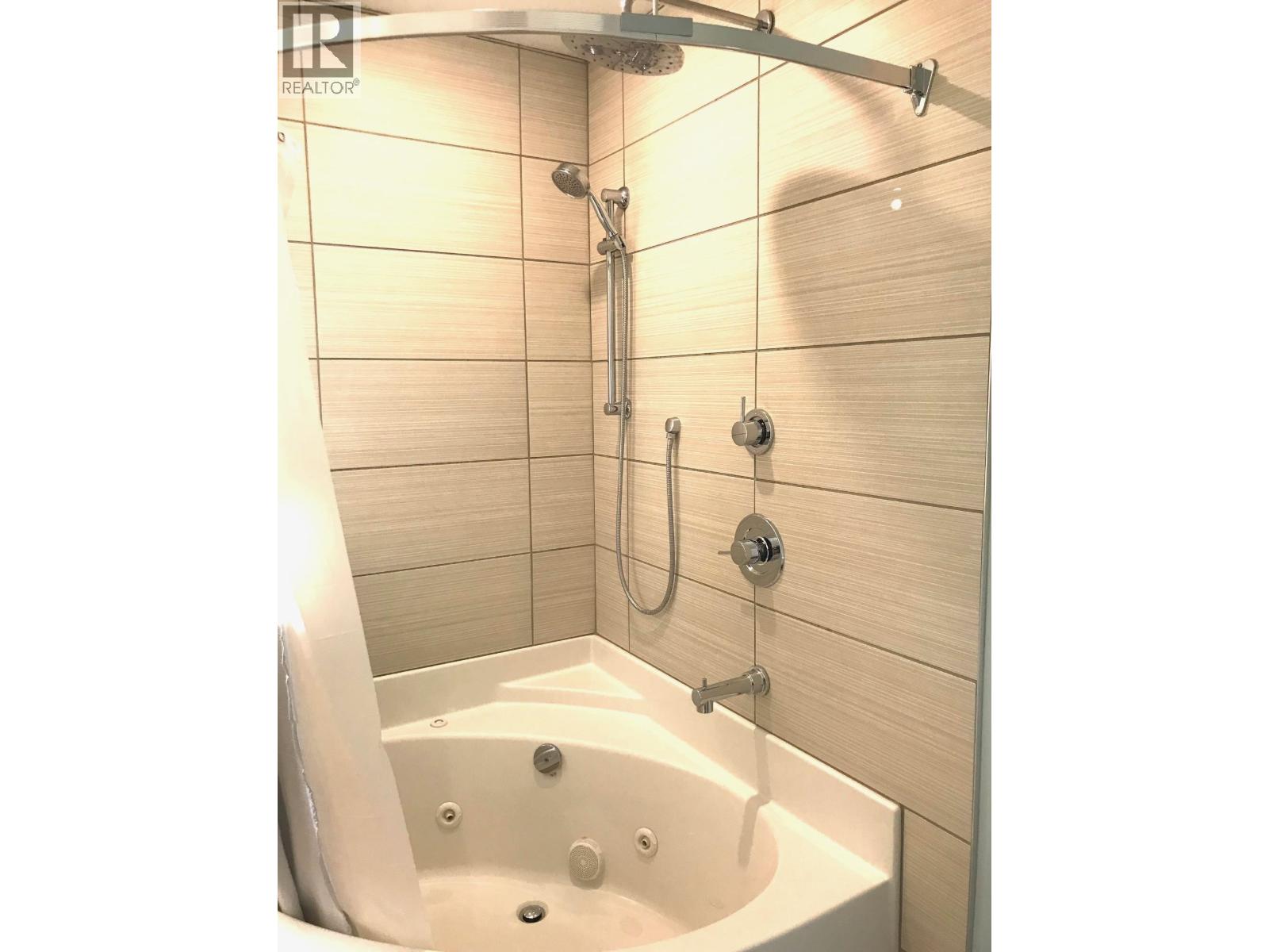 5407 W 54 AVENUE, Fort Nelson