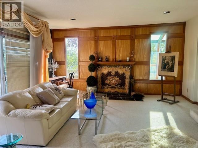 5403 LIARD STREET, Fort Nelson