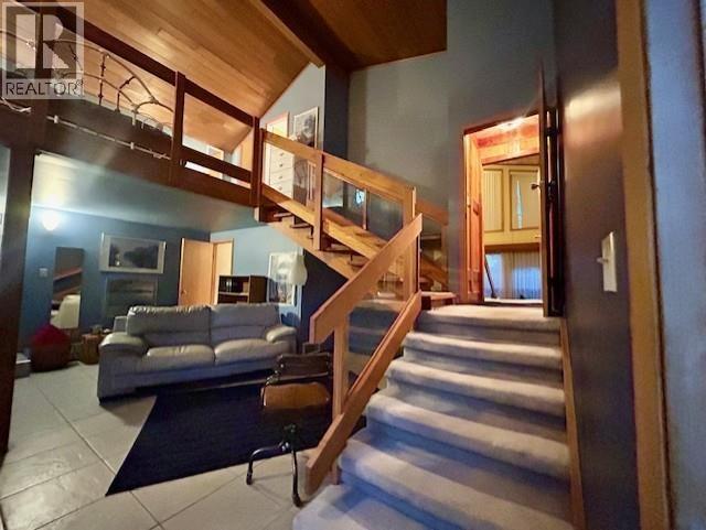 5403 LIARD STREET, Fort Nelson