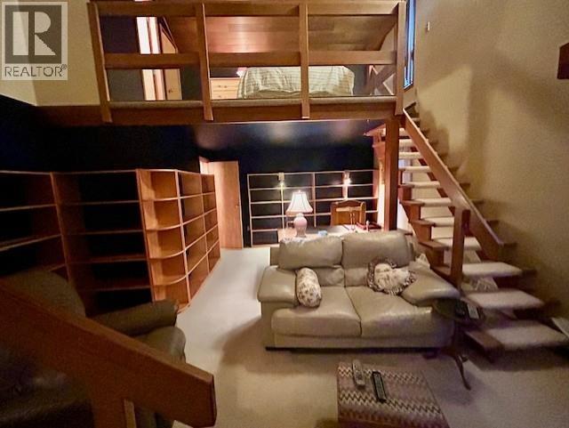 5403 LIARD STREET, Fort Nelson