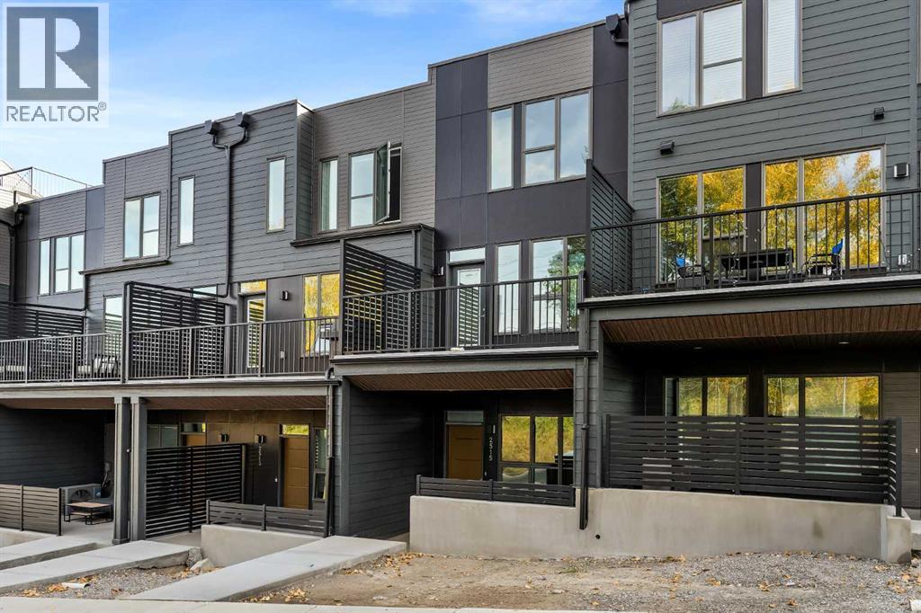 Single Family House for Sale in  Sovereign Crescent SW Shaganappi Calgary 