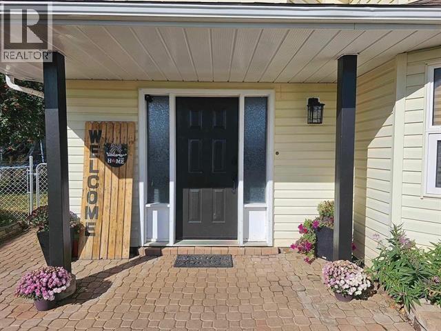 5604 MINNAKER CRESCENT, Fort Nelson