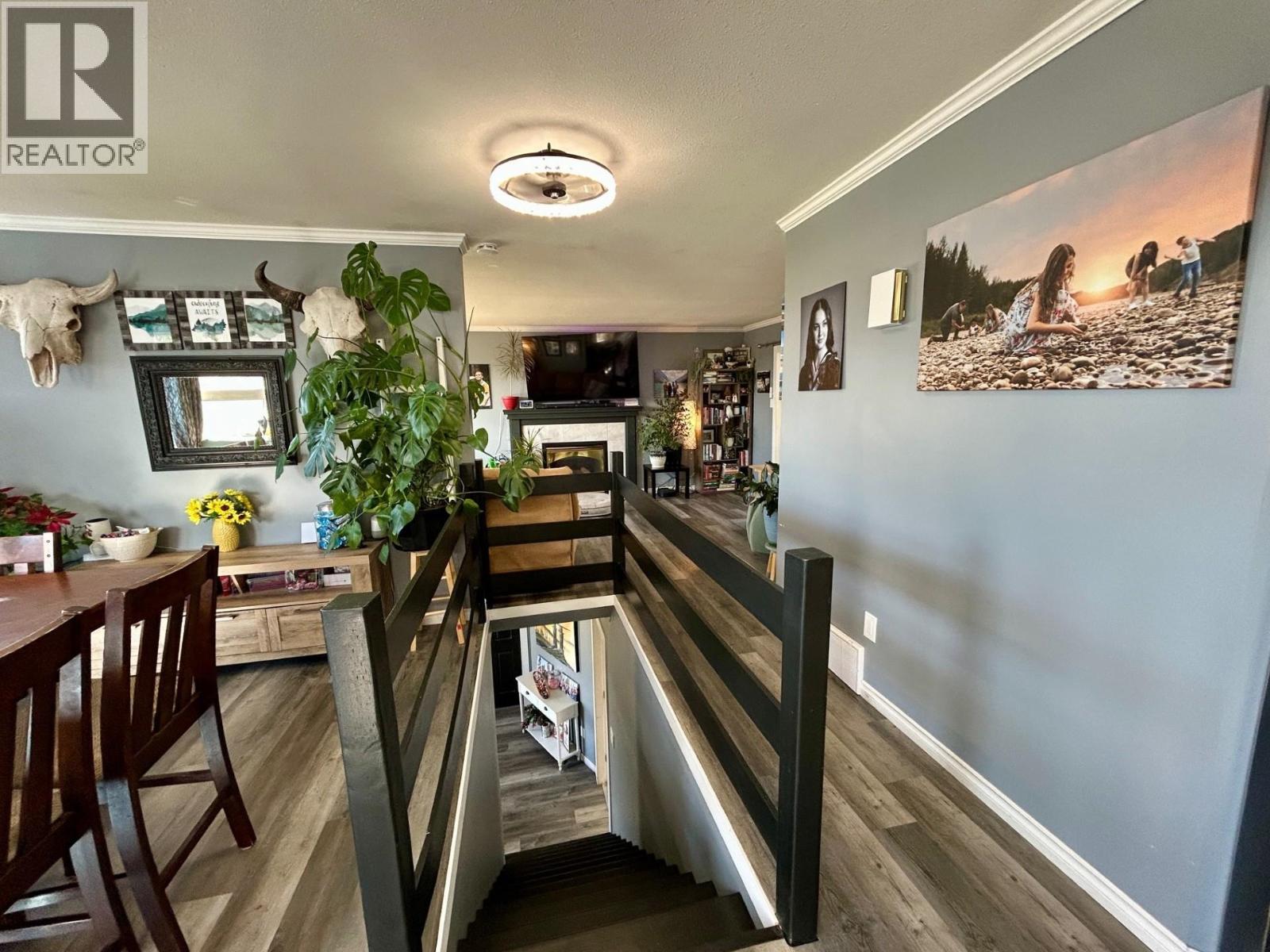 5604 MINNAKER CRESCENT, Fort Nelson